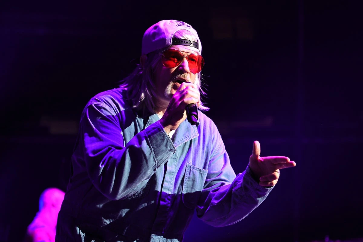 Fred Durst smacks down fan’s drone during Limp Bizkit show