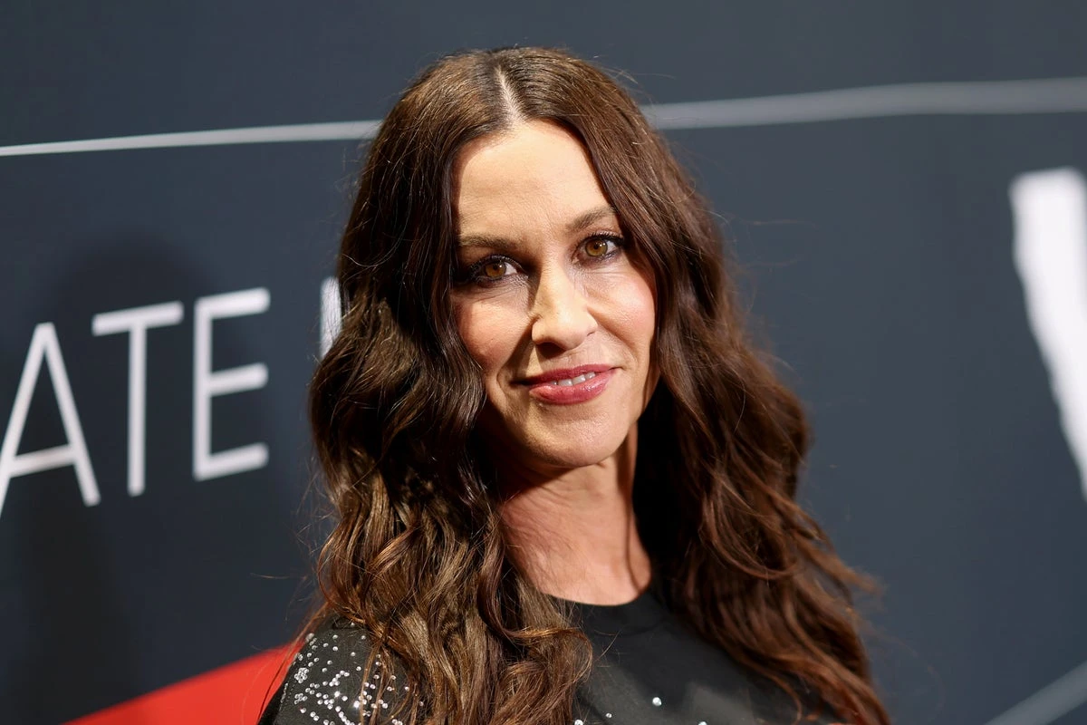 Alanis Morissette says she ‘would not be alive’ without therapy