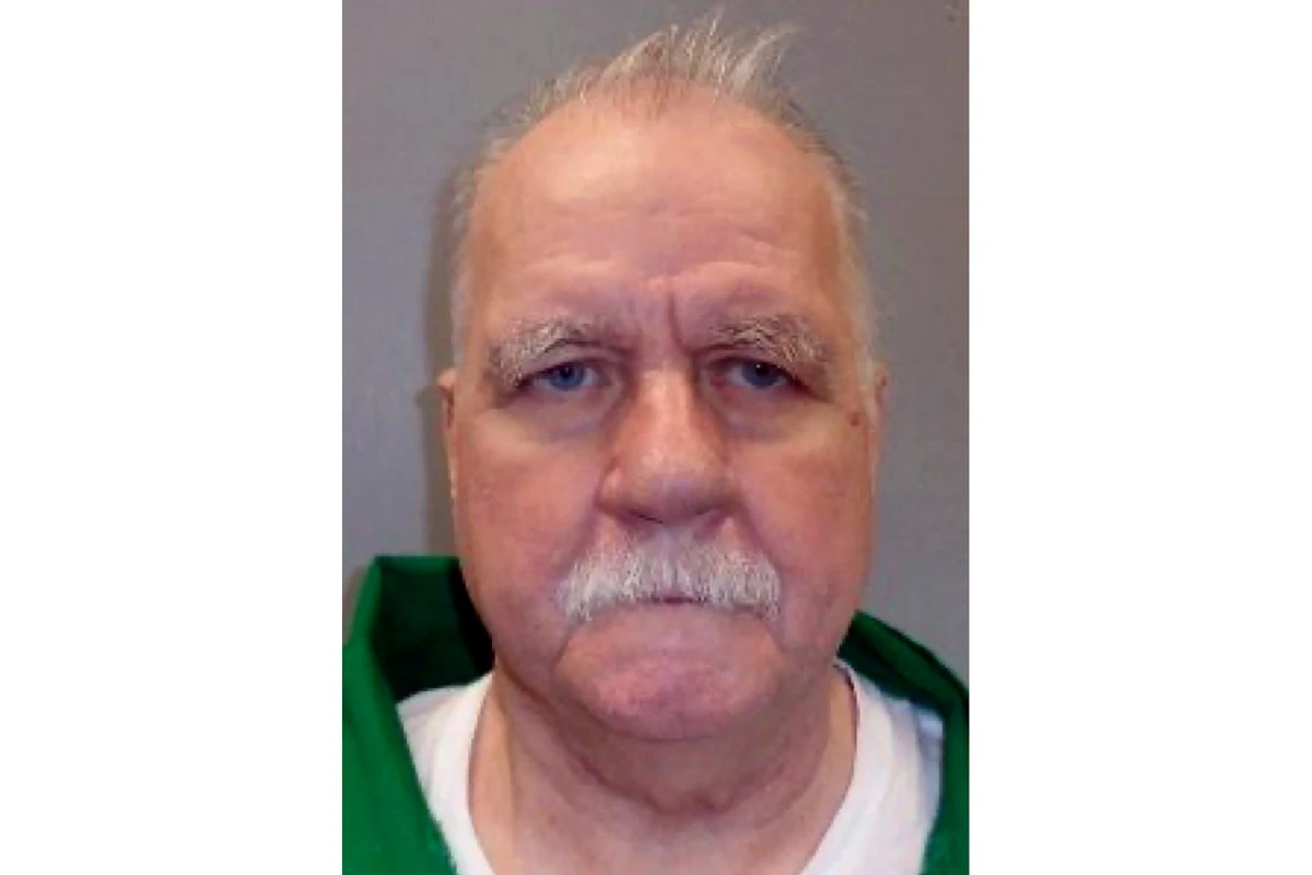 Firing squad executes South Carolina inmate, first first in 15 years