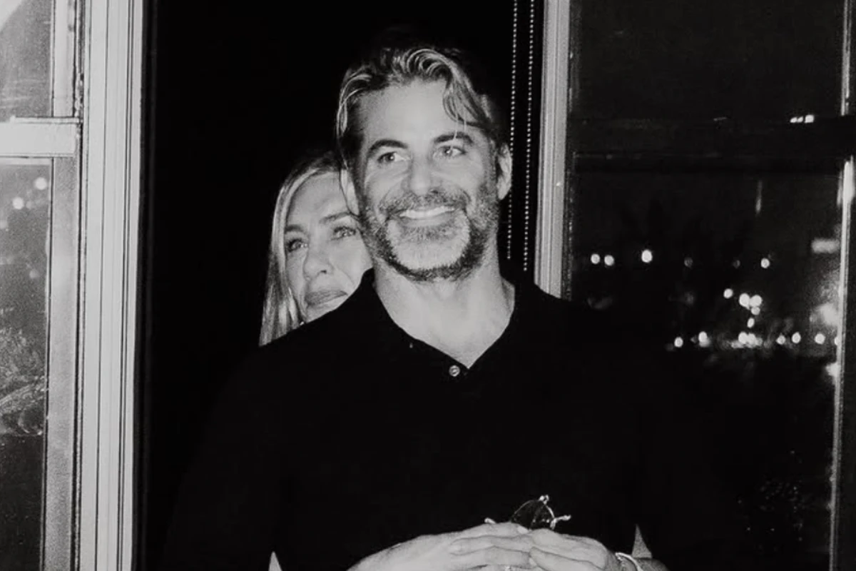 Jennifer Aniston going Instagram official means more than you think