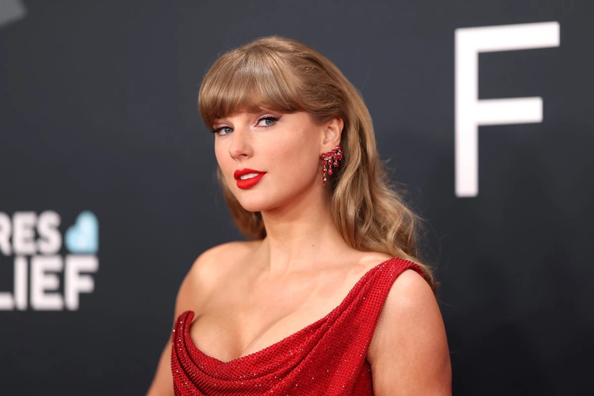 Taylor Swift played private gig for wrestler’s wife before she died