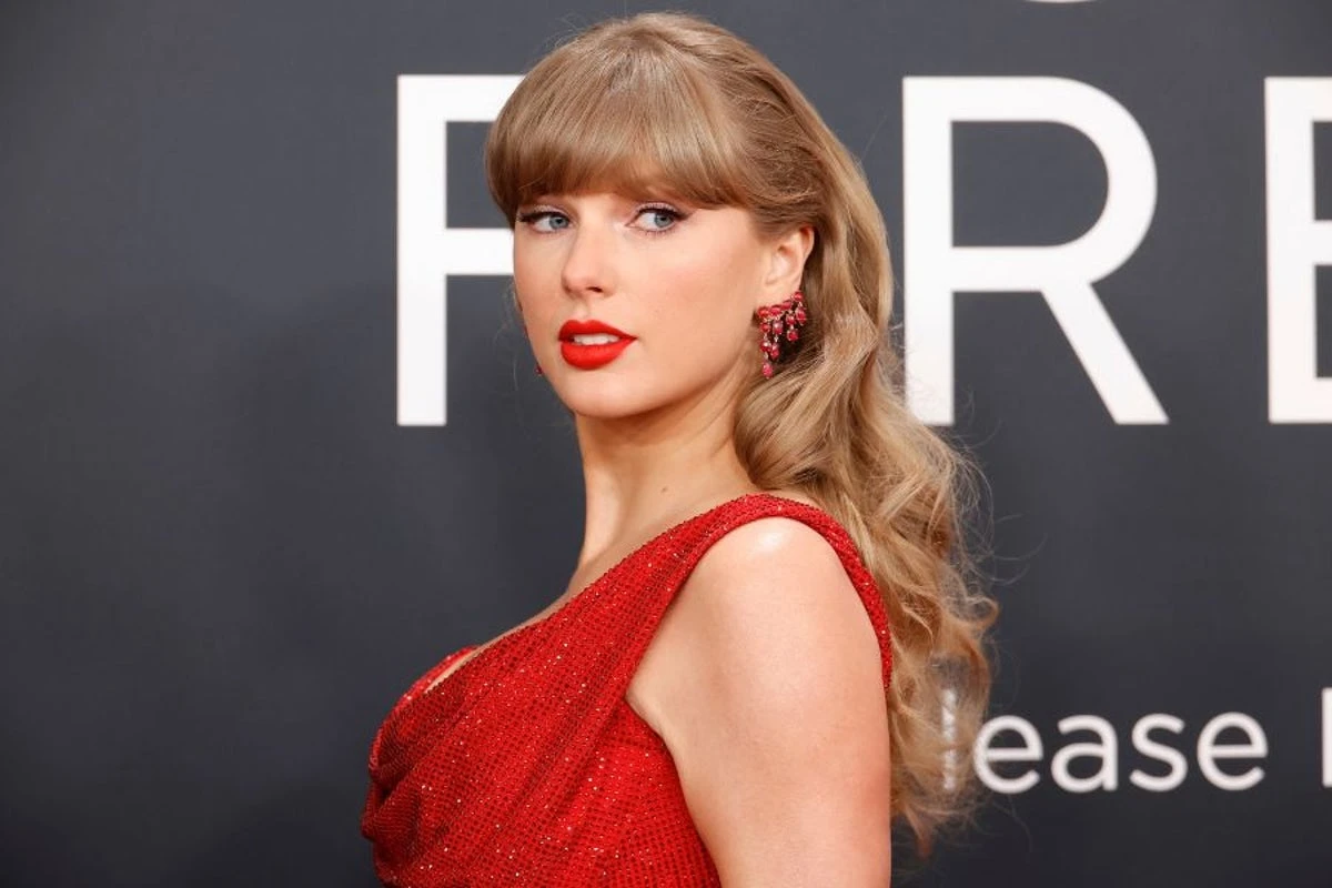 Taylor Swift fans up in arms over AMAs absence despite recent teasers
