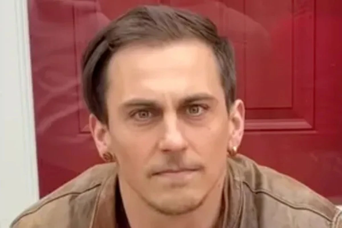 Actor killed after intervening in domestic dispute while walking dog