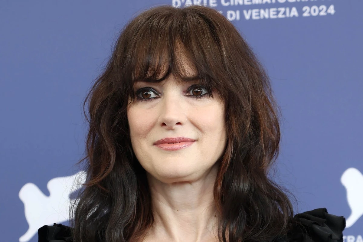 Winona Ryder says film director threatened to destroy her career