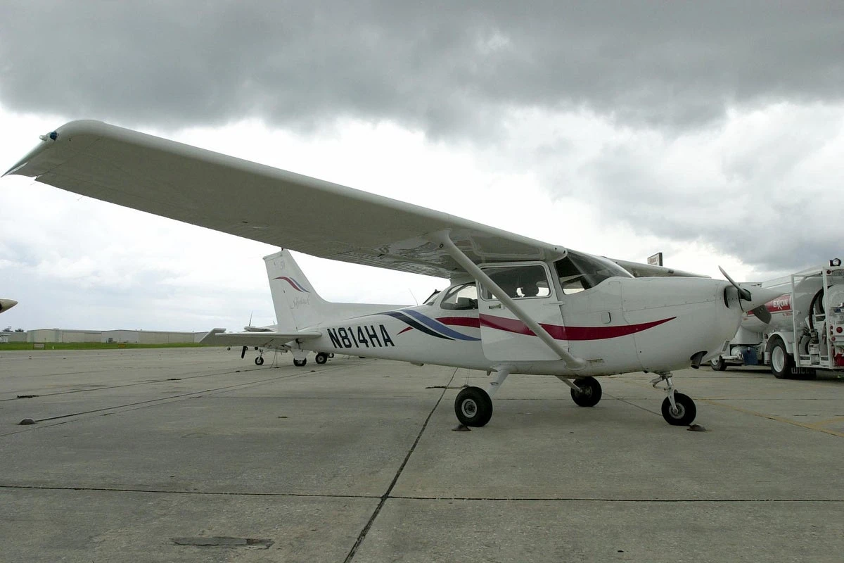 Mystery pilot keeps stealing a California man’s plane and returning it