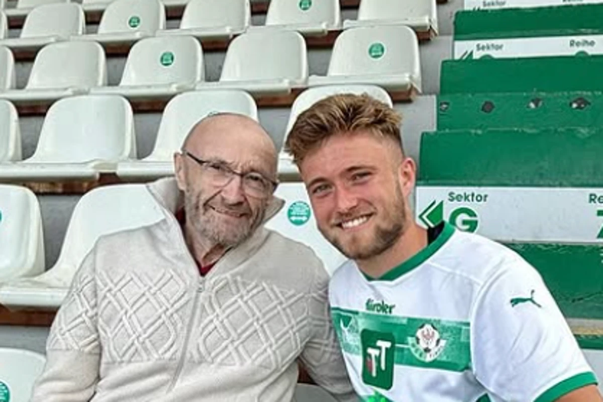 Phil Collins’ son shares rare photo with musician after health update