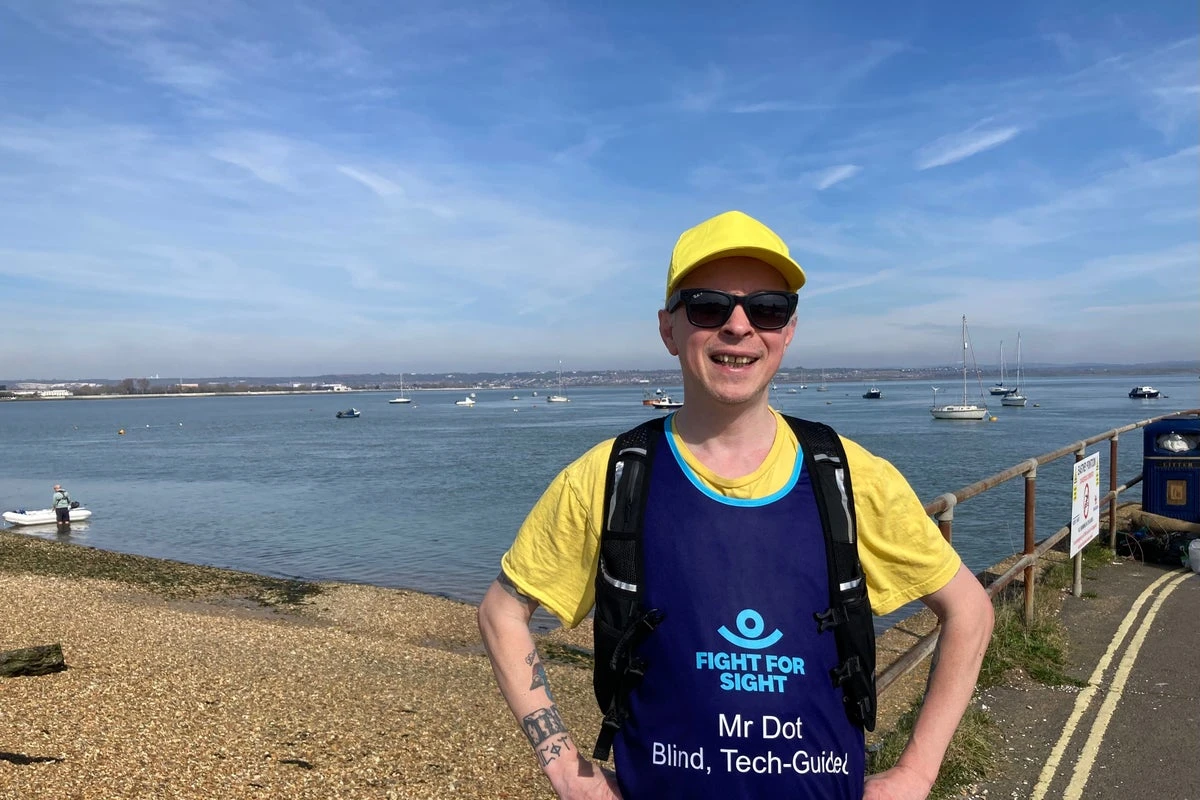 Blind artist to run marathon using AI glasses and app in ‘world first’