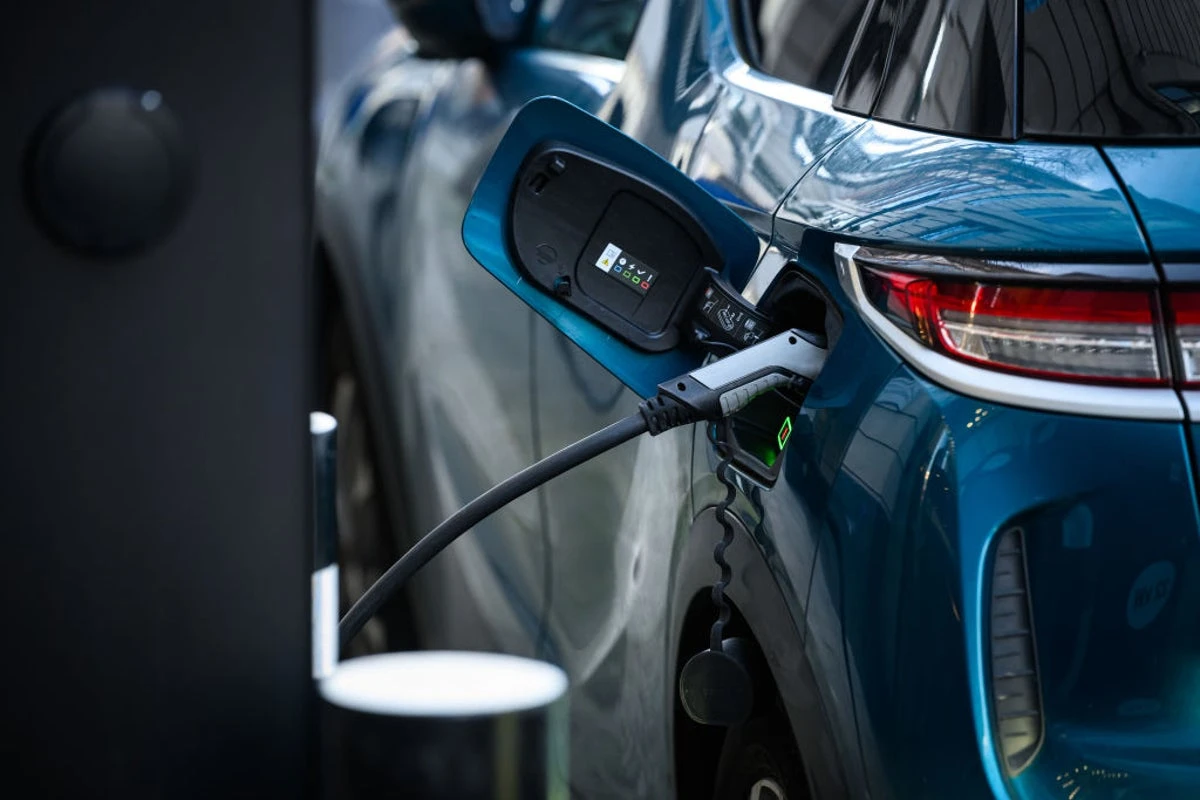 Lithium for electric car batteries ‘cannot be produced fast enough’