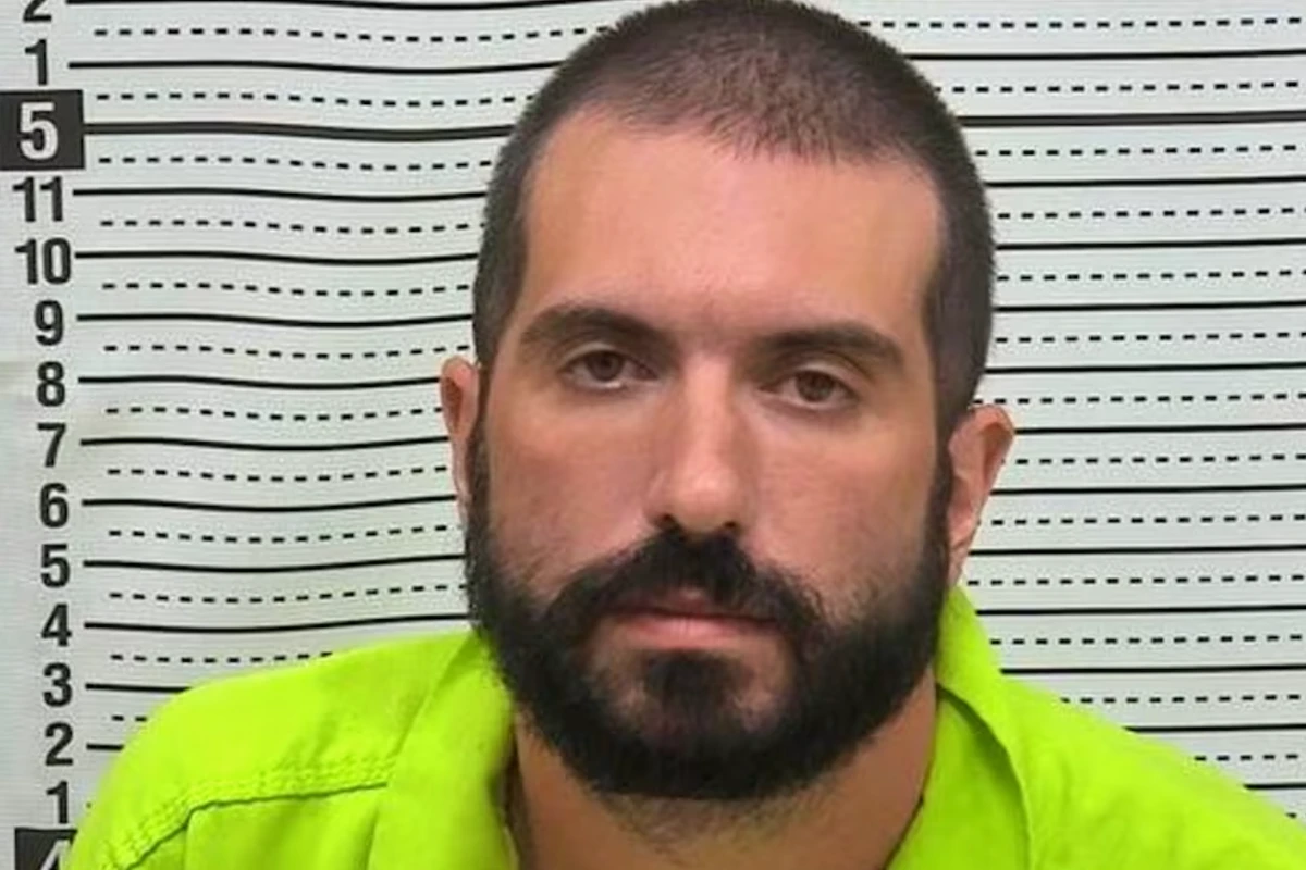 Man seriously injured in knife attack on Greyhound bus in New Mexico