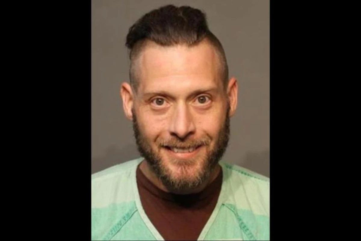 Suspect arrested after leaving explosive devices, cops say
