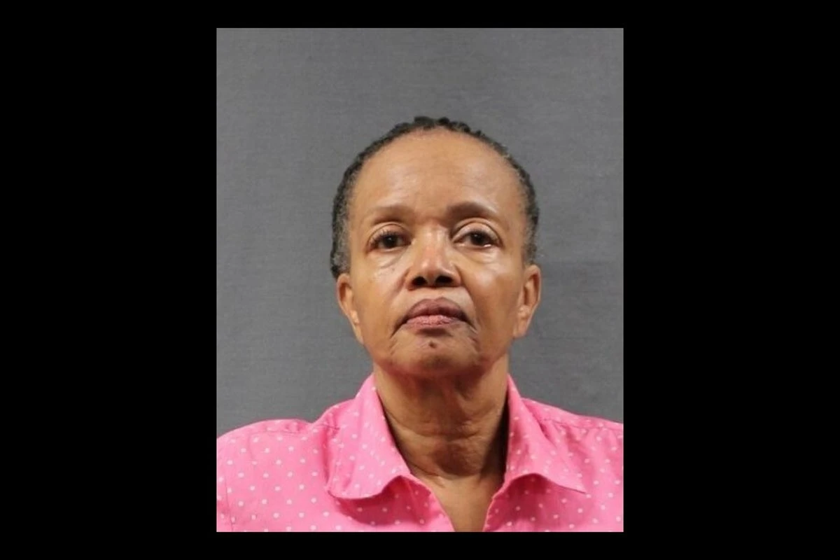 Arizona mom shoots her adult son for playing video games too loudly
