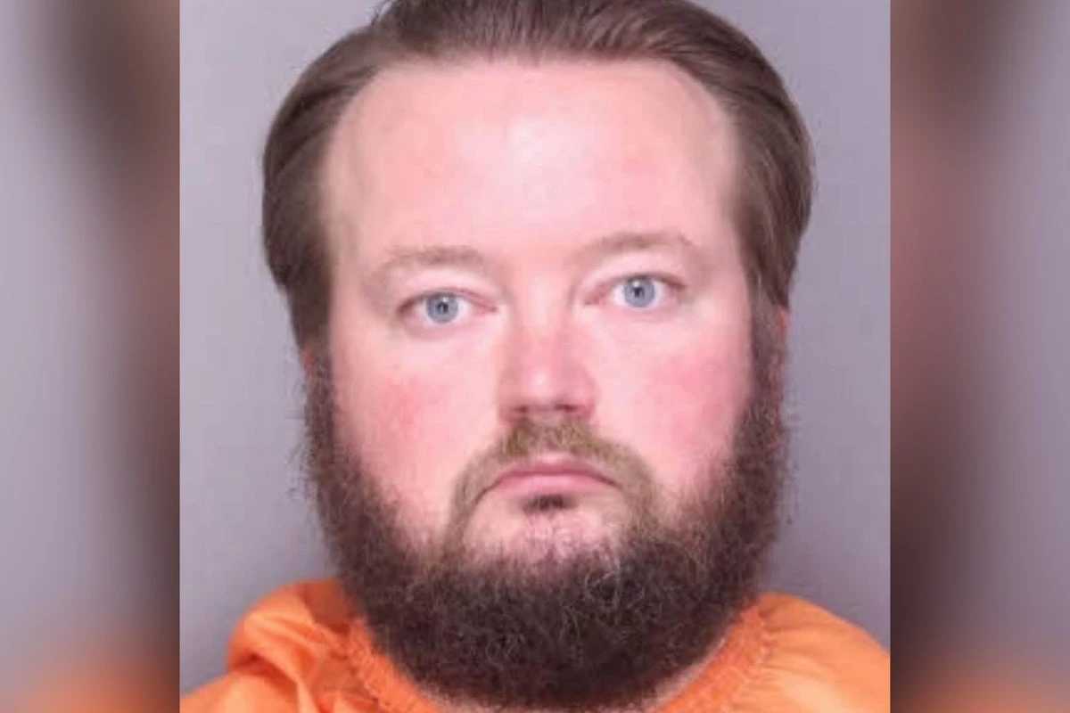 Assistant teacher accused of spraying poop-smelling around school