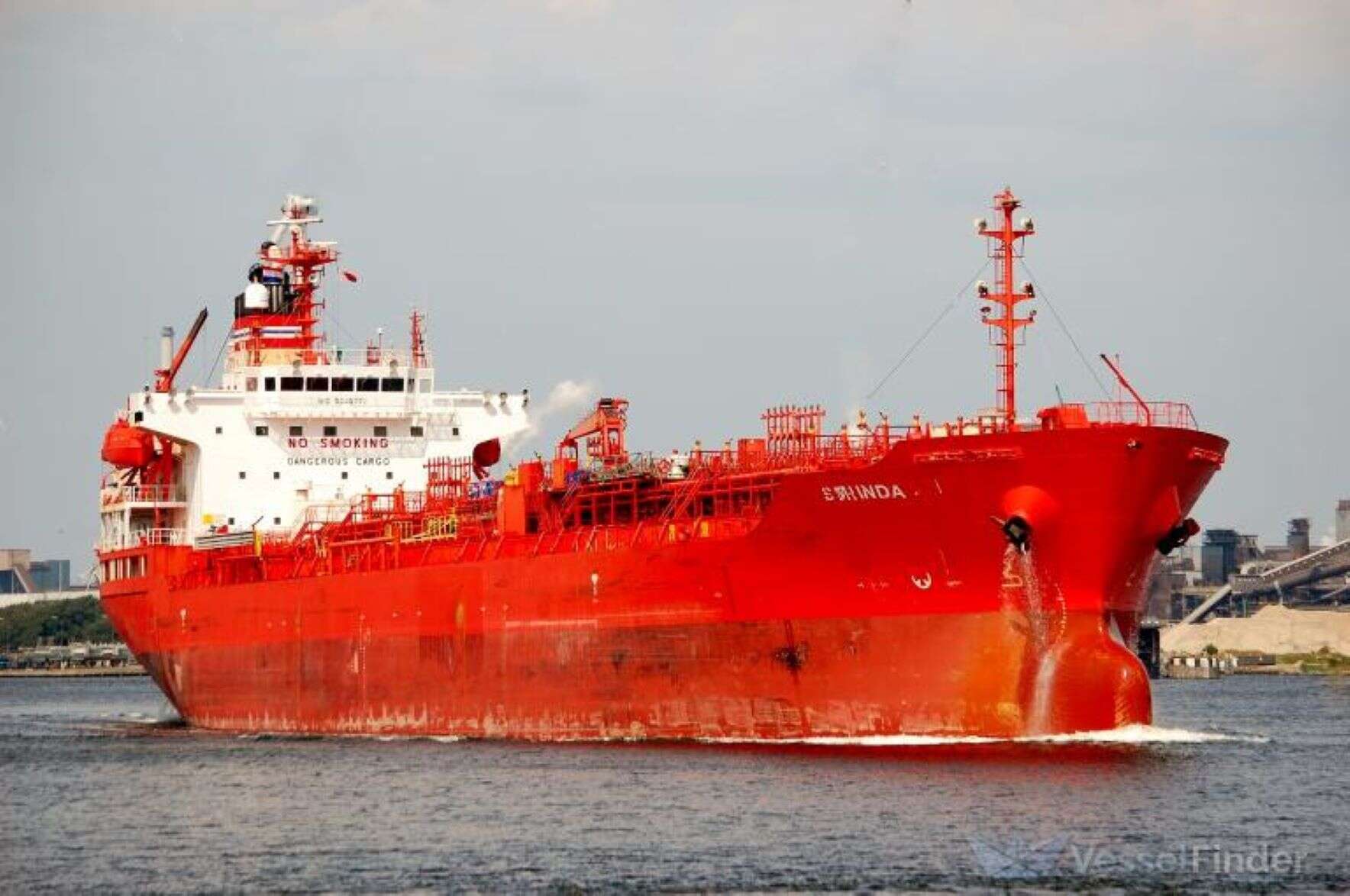 Mar Rosso: nave norvegese, diretta in Italia, attaccata dai ribelli houthi. Parigi: «Abbiamo abbattuto un drone che minacciava la petroliera»