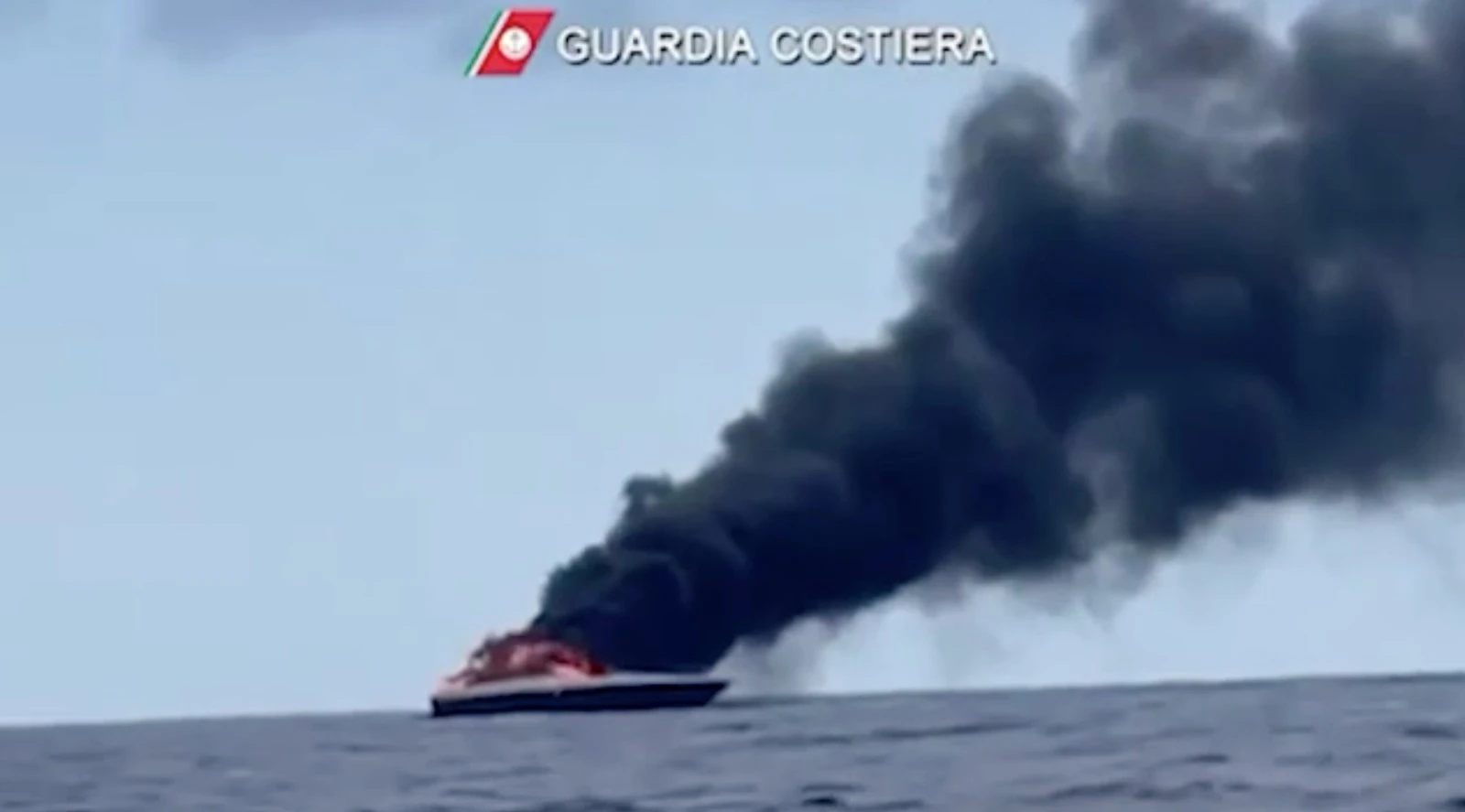Incidente per Stefania Craxi, a fuoco lo yacht di 22 metri al largo dell’isola d’Elba