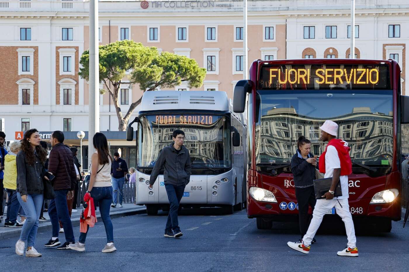 Trasporti, nuovo sciopero nazionale venerdì 8 novembre senza fasce di garanzia. I sindacati sul piede di guerra per il contratto scaduto