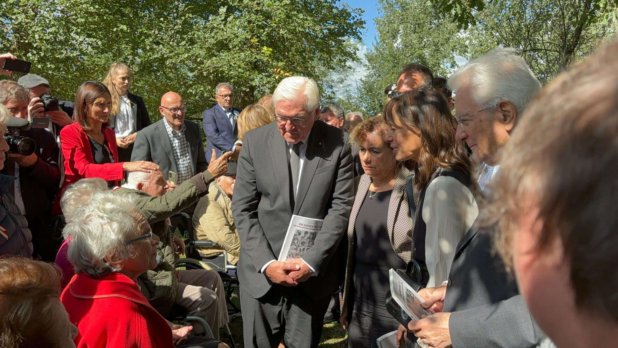 Marzabotto, il presidente tedesco Steinmeier incontra Mattarella: «Vi chiedo perdono, in questo luogo le parole si fanno piccole» – Il video