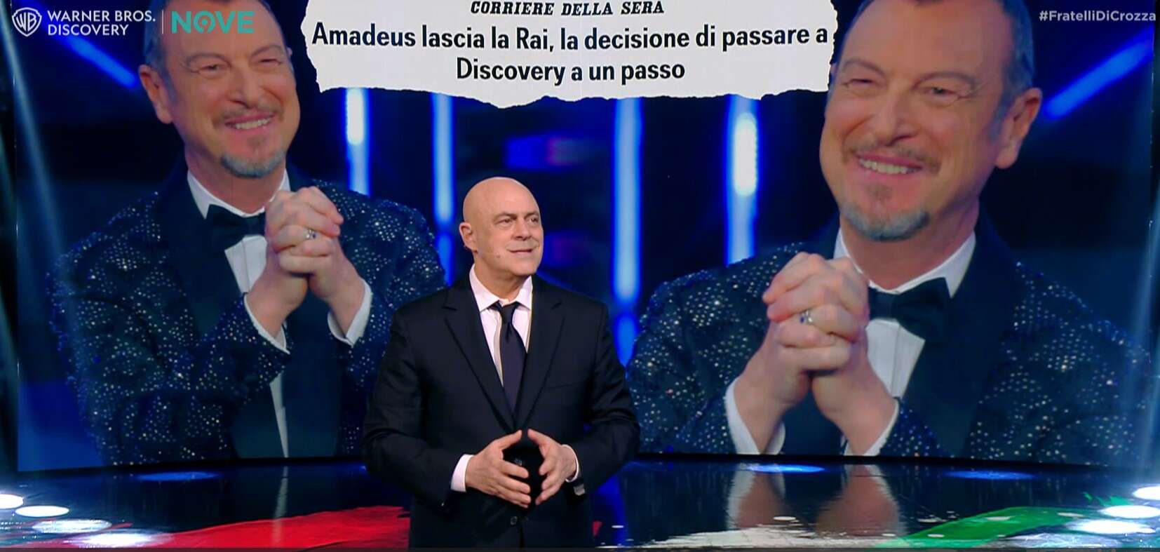 Crozza su Amadeus al Nove: «Siamo partiti che eravamo lo sgabuzzino della tv italiana e adesso sembra Lampedusa» – Il video