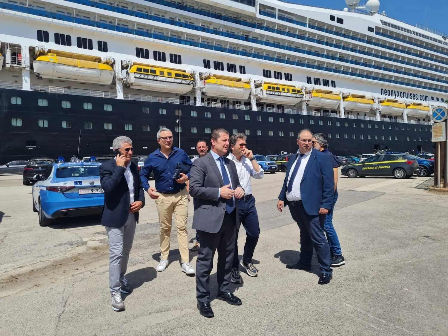 La polizia sequestra la nave che doveva ospitare 2.500 agenti per il G7: «Bagni inutilizzabili e cabine allagate»