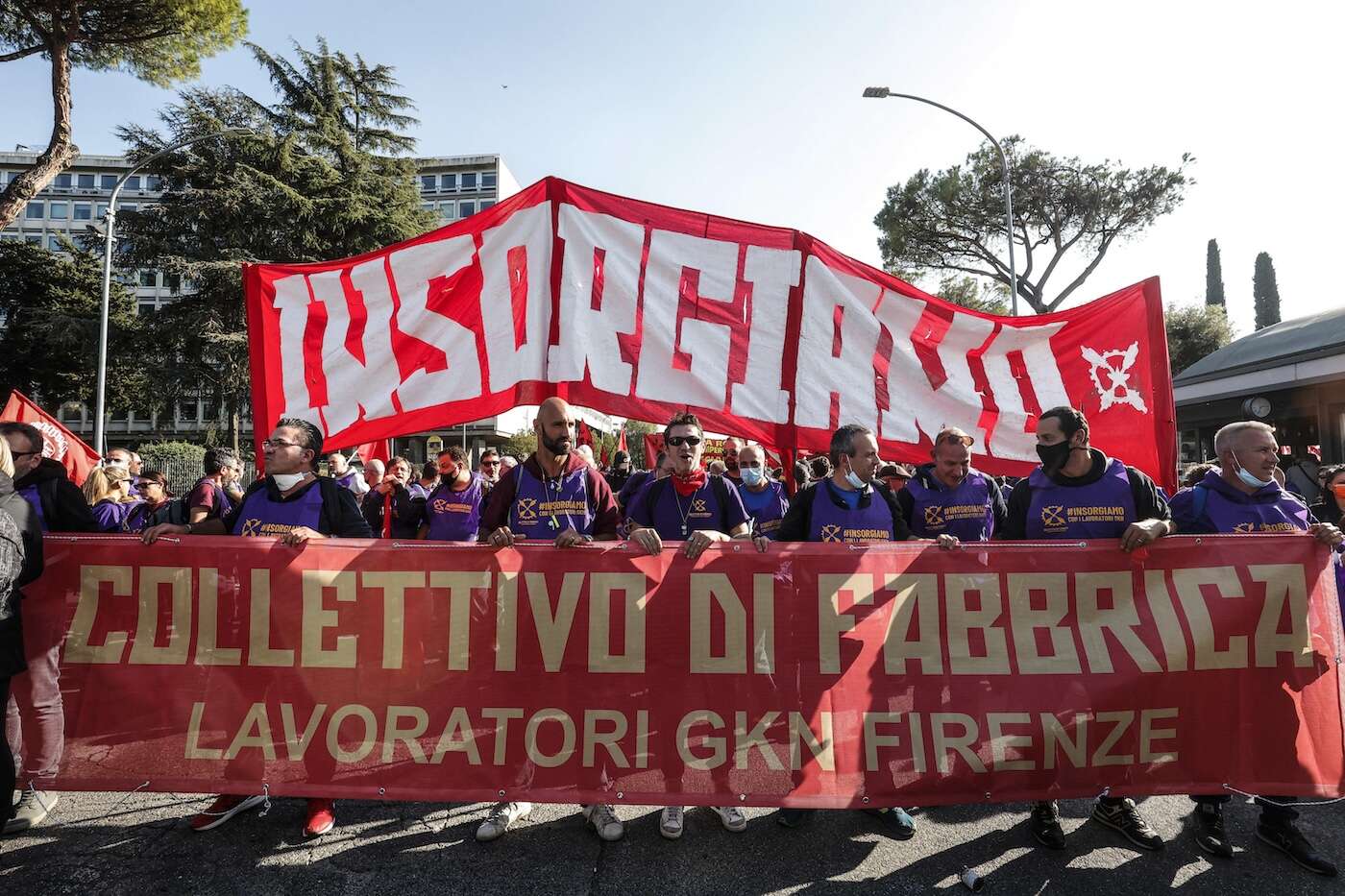 Ex Gkn, l’azionariato popolare degli operai sfonda il milione di euro: «Chi ci ha boicottato non dovrà più rendere conto solo a noi»