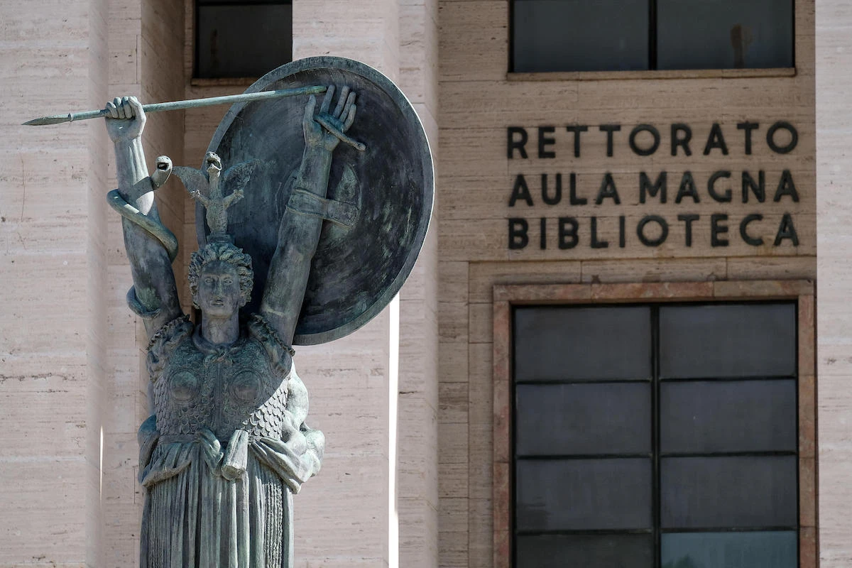 Allarme bomba alla Sapienza di Roma, evacuata la facoltà di Sociologia