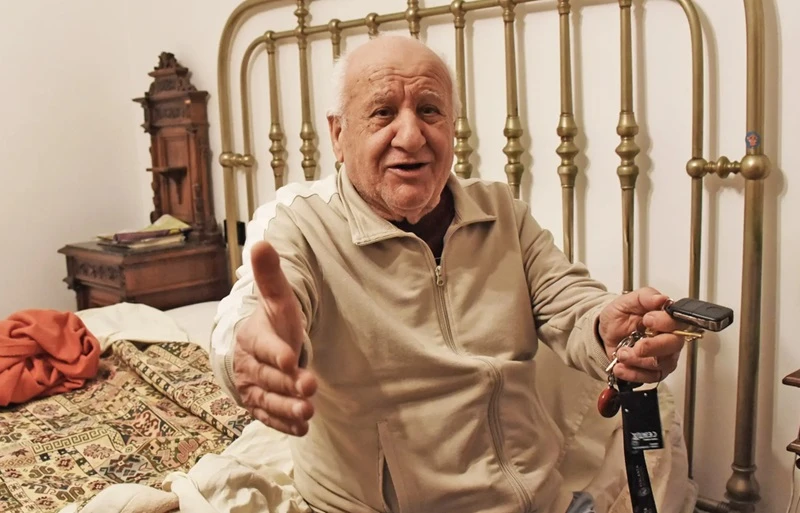 Bergamo, l’85enne che ha sparato a due ladri: «Anche se sono vecchio miro bene. Mi sono difeso, tutto qui»