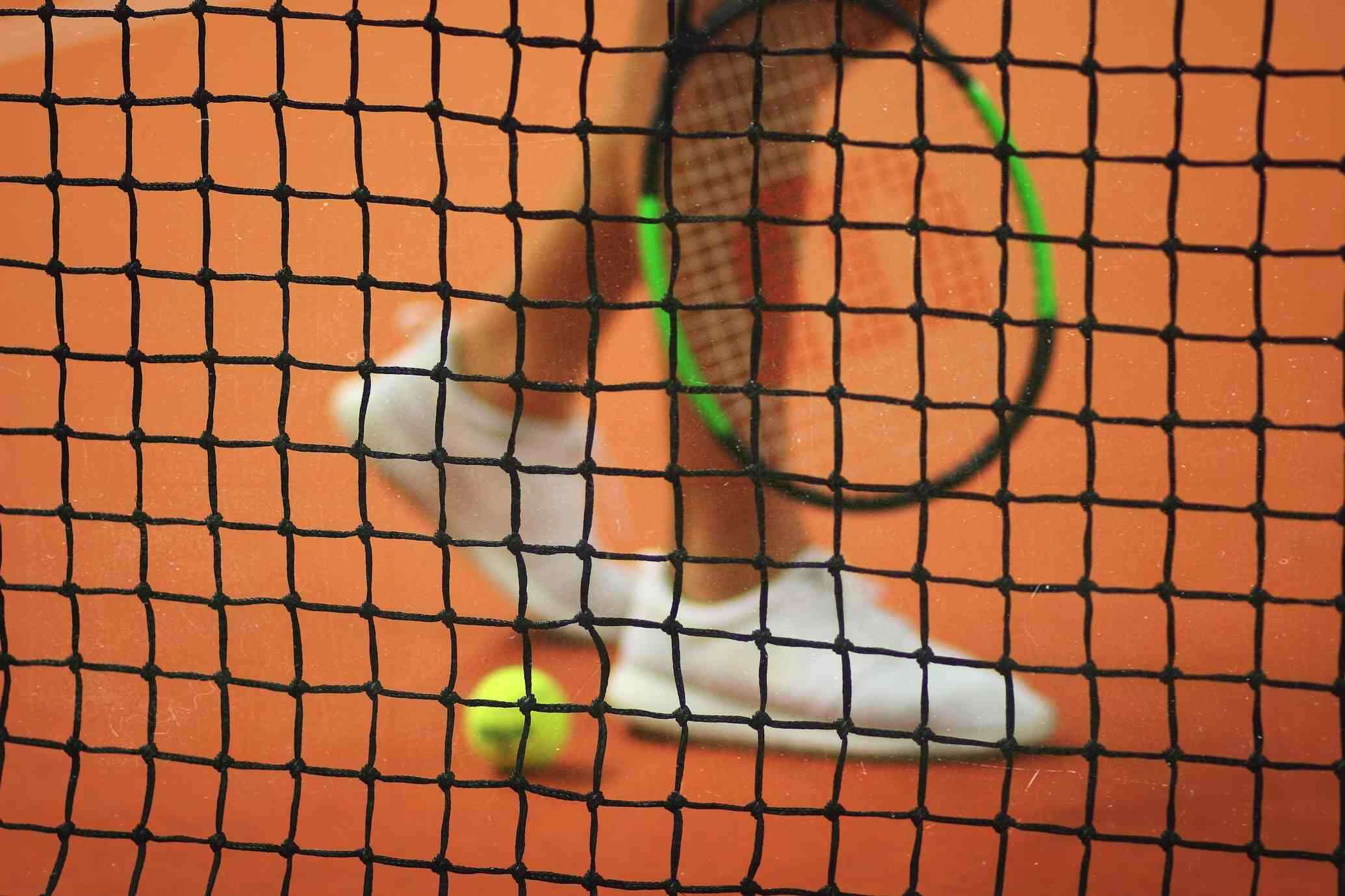 Il tennista condannato: «Un massaggio e una crema come per Sinner. A lui nulla, a me 4 anni di squalifica»