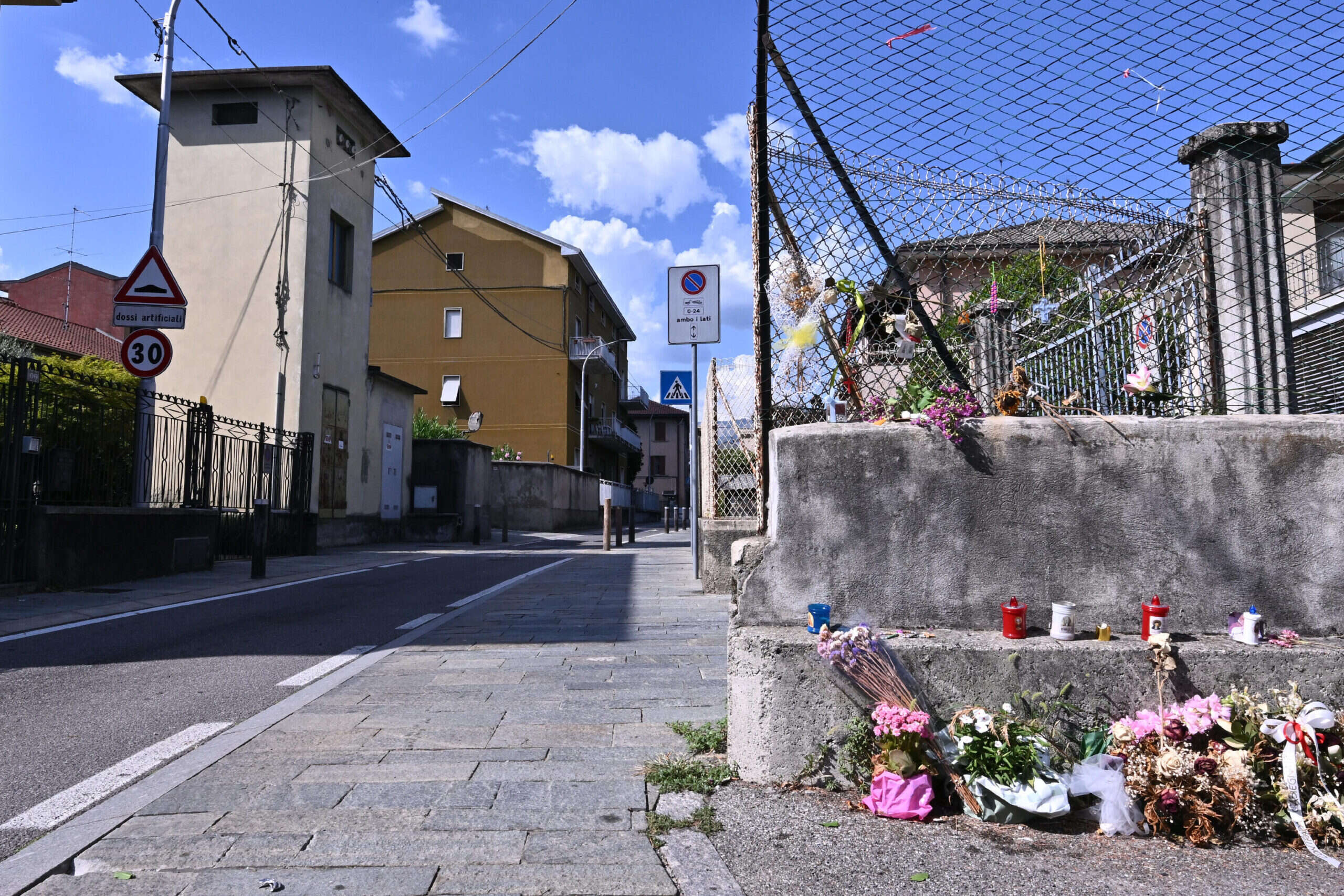 Sharon Verzeni, da domani i Carabinieri tornano sul luogo dell’omicidio. E il sindaco di Terno d’Isola chiude le strade per le indagini