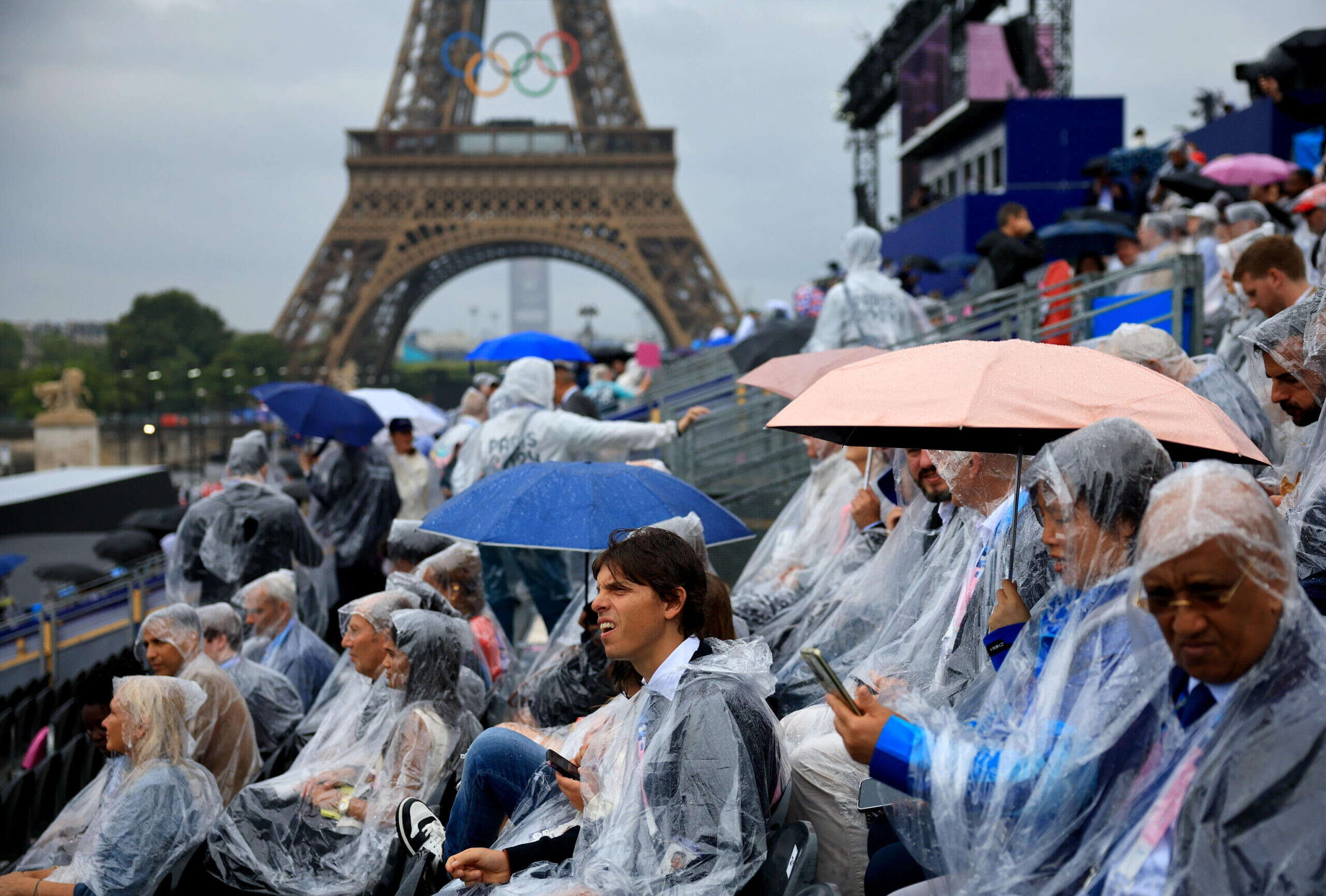 Tutto pronto per la cerimonia d’apertura alle Olimpiadi di Parigi: dal battello 37 agli artisti previsti (come Lady Gaga e Celine Dion)