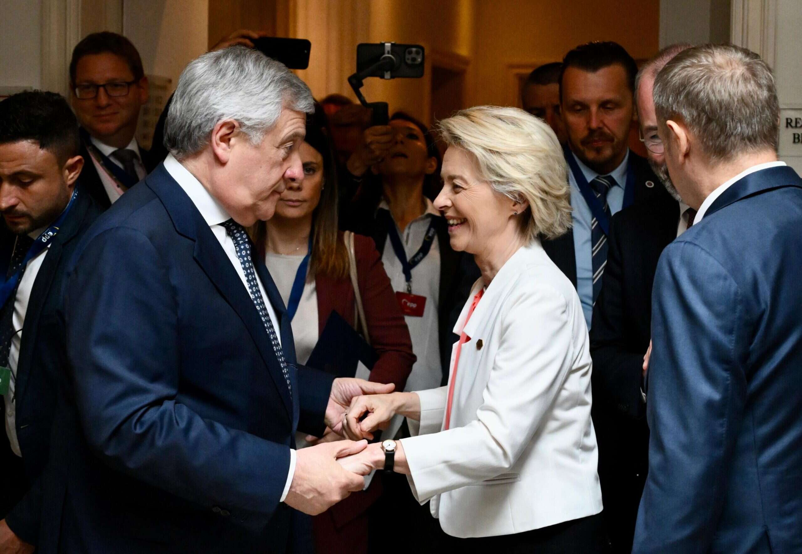 Ue, Forza Italia sostiene von der Leyen. Tajani risponde a Salvini: «Sono attacchi puerili. Noi siamo influenti, loro no. La scelta di FdI? Diversa»