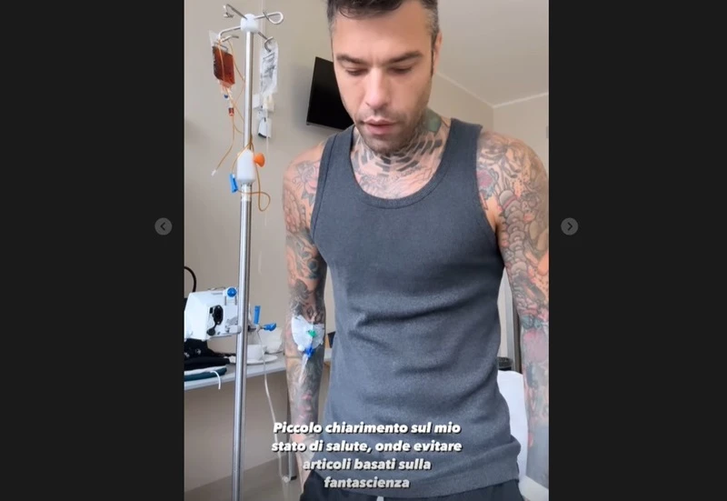 Fedez e il «chiarimento» sulla sua salute: «Niente abuso di alcol o droghe, l’emorragia è dovuta alla rimozione del tumore»