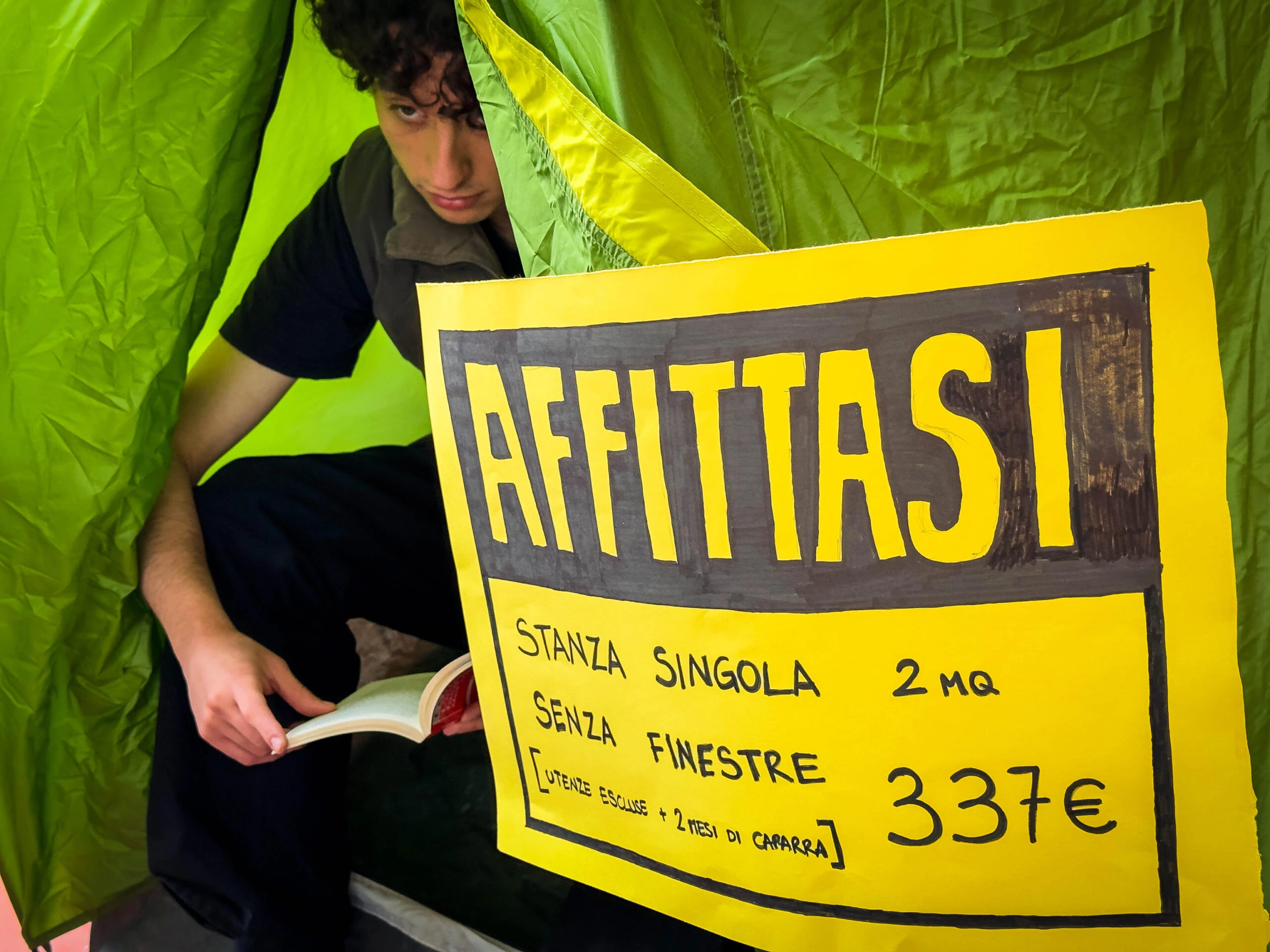 Affitti, riaprono le università: fino a 700 euro per una camera per gli studenti a Roma e Milano