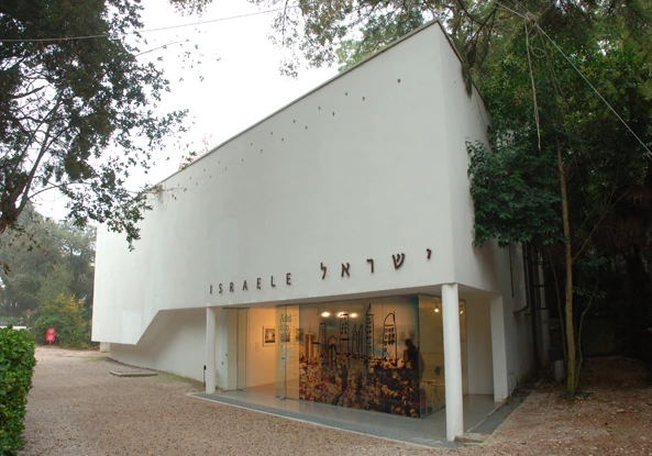 8mila artisti chiedono l’esclusione di Israele dalla Biennale di Venezia: «No al Padiglione del genocidio»