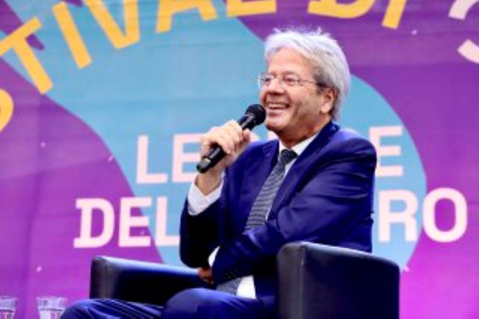 Festival di Open Paolo Gentiloni: «I parlamentari italiani farebbero bene a votare Fitto» – Il video