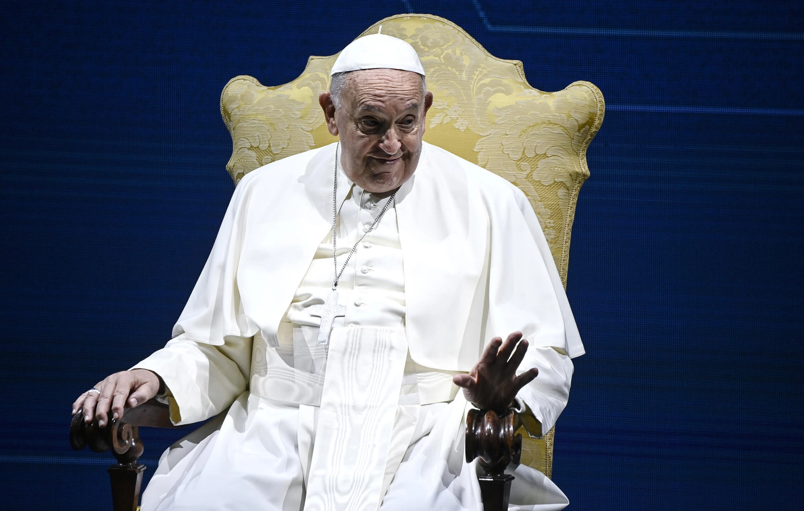 «In Vaticano c’è aria di frociaggine», Papa Francesco ci ricasca: le frasi ai preti romani nell’incontro a porte chiuse