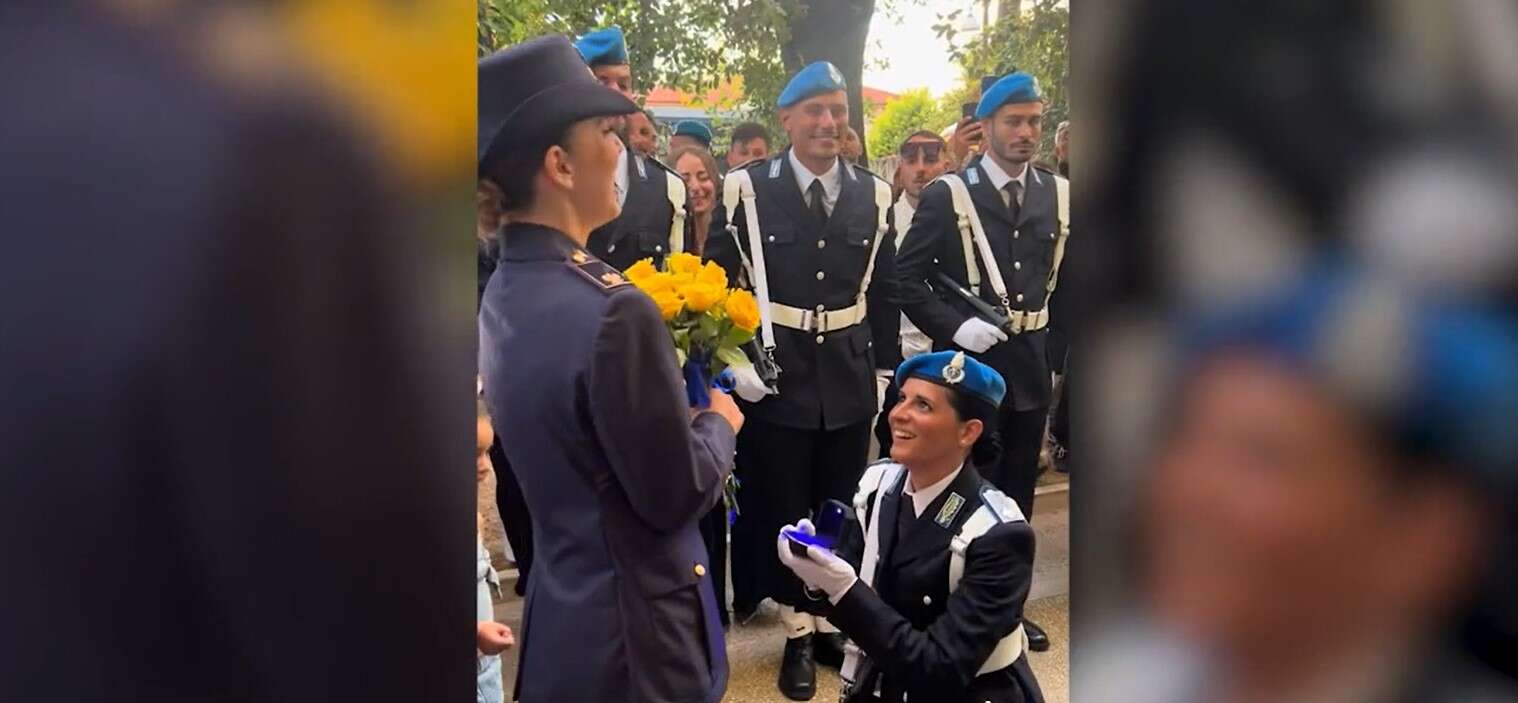 La figlia del marò Latorre, Giulia, chiede alla fidanzata di sposarla durante il giuramento da poliziotta penitenziaria – Il video