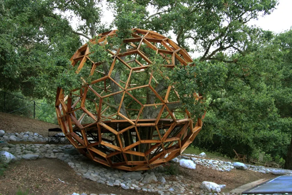 These epic $400,000 treehouses feel like works of art