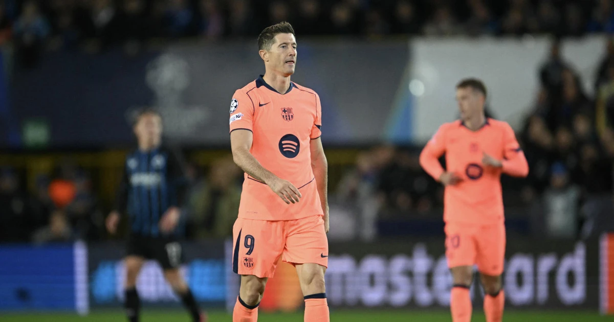 
         La crisis del Barça que Flick se niega a asumir y la única buena noticia que sacan de ella 
    