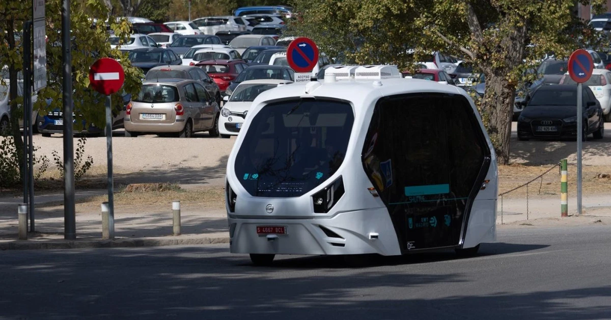 
         Todos los detalles del autobús sin conductor 'made in Spain' que circuló por las calles de Madrid 
    