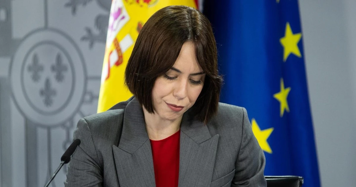 
         El consejero de Educación de Mazón reta a Morant a un «debate público» sobre los resultados de la PAU en las comunidades con lenguas cooficiales 
    