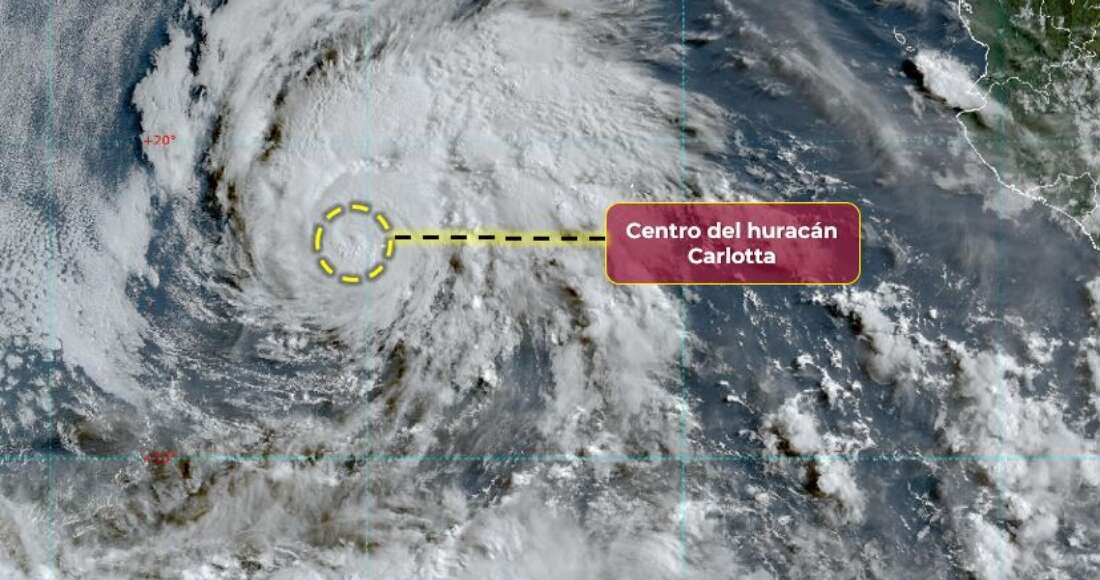 “Carlotta” adquiere fuerza de huracán en el Pacífico mientras se aleja de México