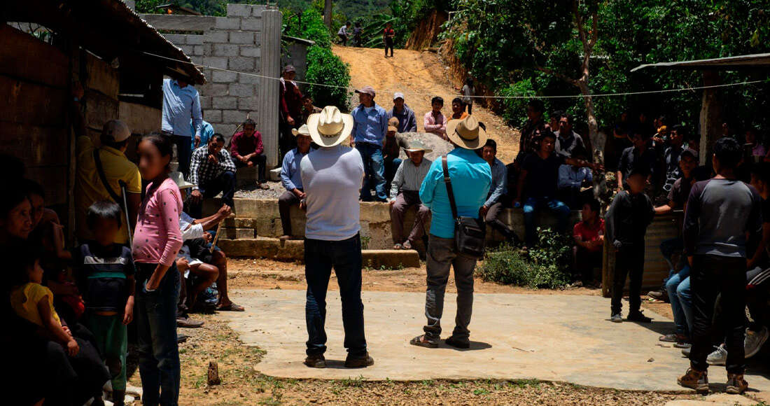 Ataque de grupo armado provoca el desplazamiento de cientos de habitantes en Chenalhó