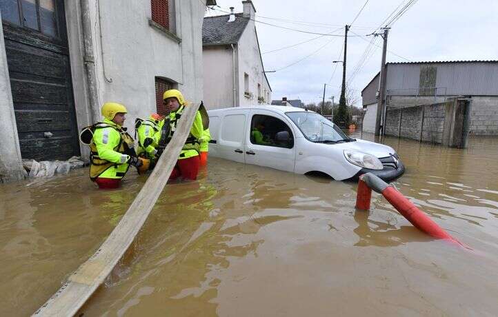 Après les inondations dans l’Ouest, la décrue est amorcée mais elle sera lente