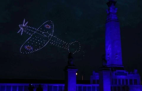 Ce spectacle de drones a superbement rendu hommage aux soldats du D-Day