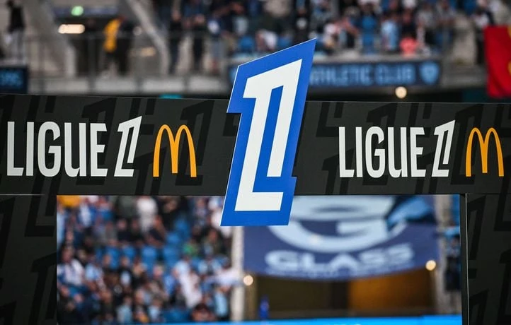 Trois fois moins cher outre-Manche qu’en France pour regarder la Ligue 1