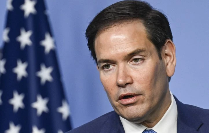 Rubio à Paris, l’Etat défié sur les prisons et Gisèle Pelicot icône du « Time »