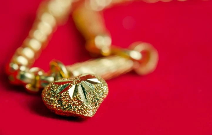 Grâce à un bug, il achète un bijou de luxe mille fois moins cher