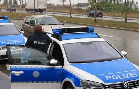 Un homme armé d’une machette tente de tuer des policiers en Allemagne