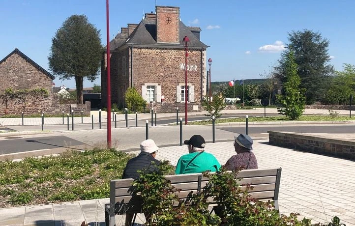 En pleine vague de cambriolages, ce maire patrouille la nuit dans sa commune