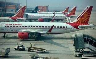 Un passager a filmé une fuite d’eau en plein vol dans un avion d’Air India