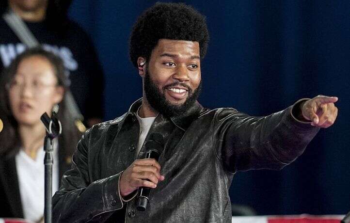 Après avoir été outé, le chanteur de R & B Khalid assume son homosexualité